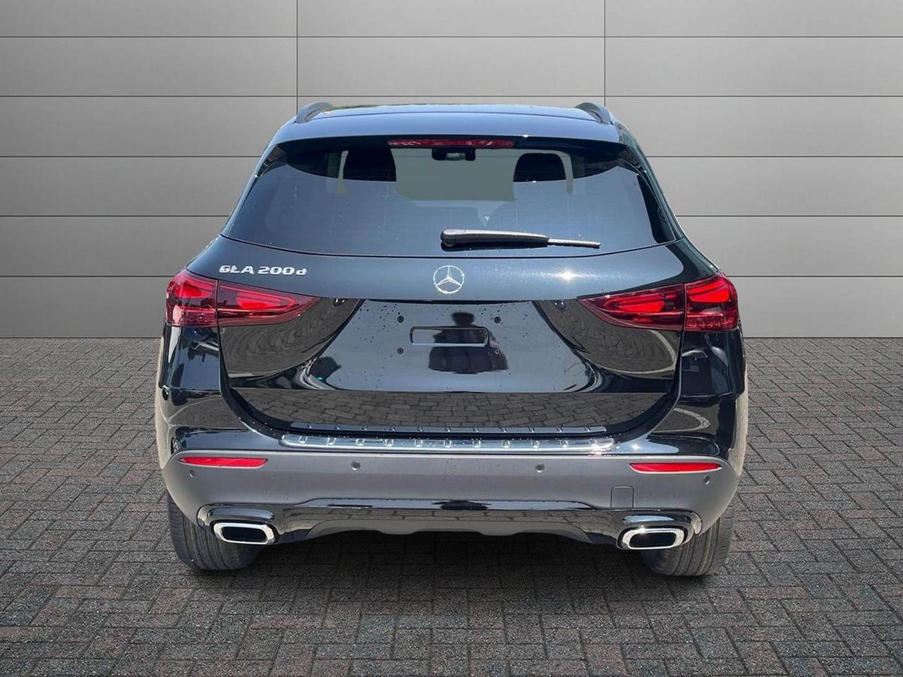 Mercedes-Benz GLA 200 d automatic