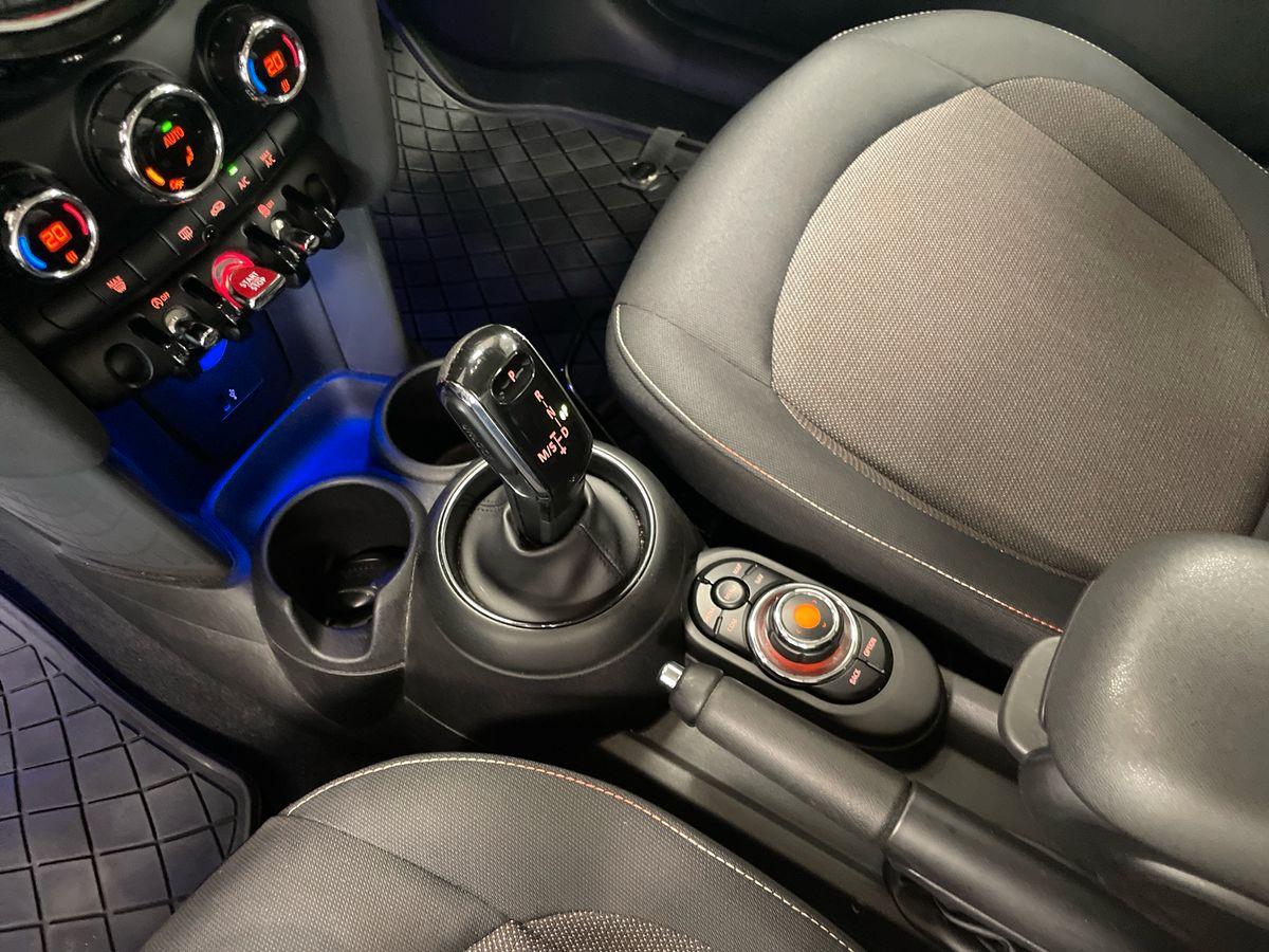 MINI Mini IV F55 2018 5p - Mini 5p 1.5 Cooper Business auto