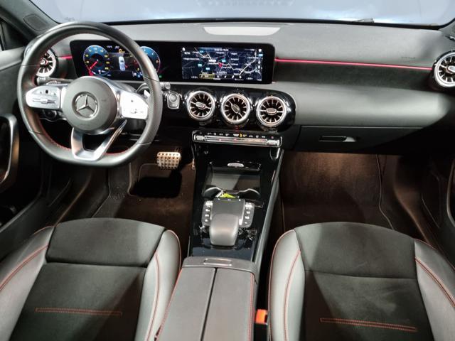 MERCEDES-BENZ A 180 d Automatic Premium