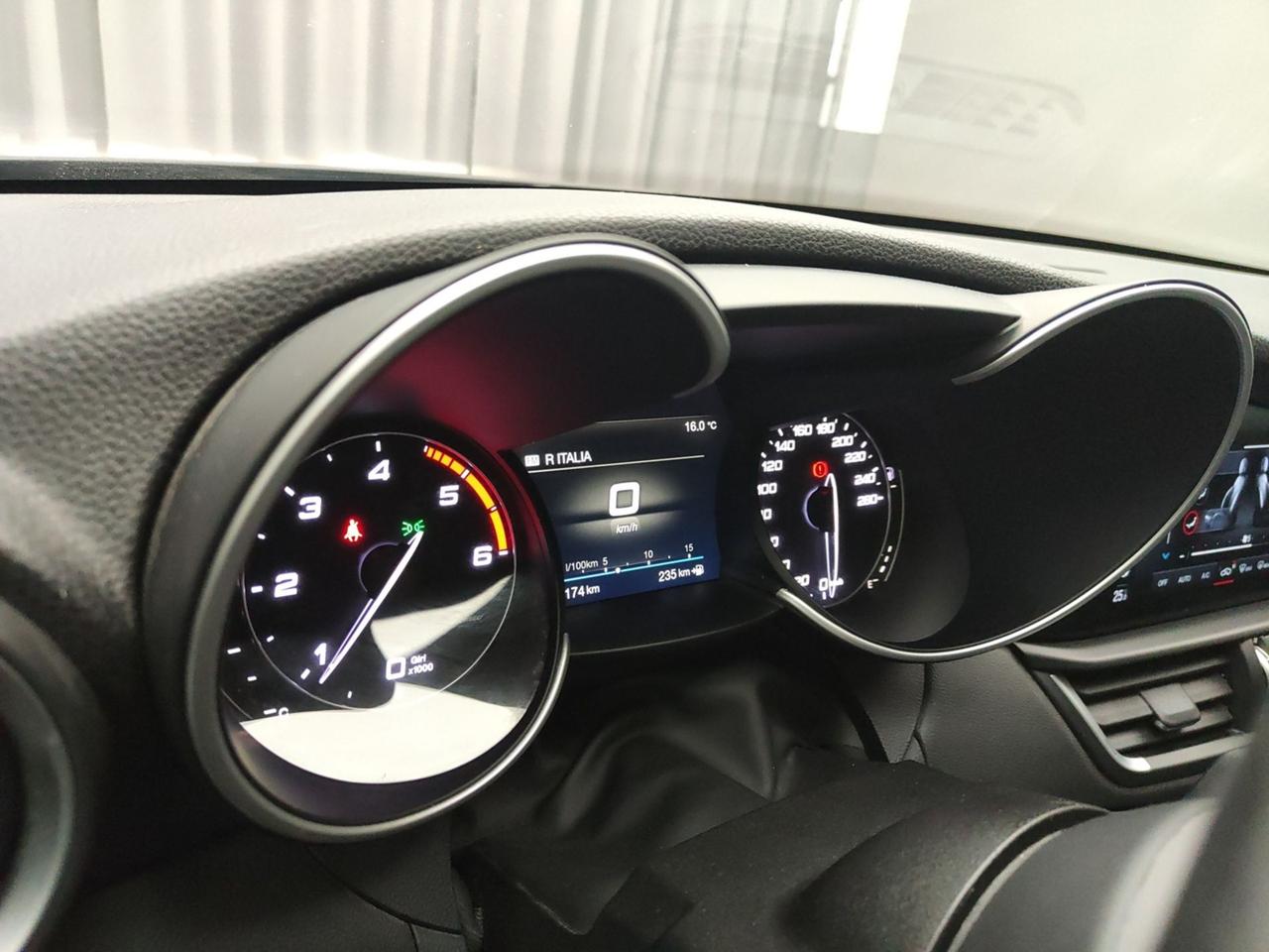 ALFA ROMEO Giulia 2022 2.2 TD 160CV SUPER BUSINESS AT8