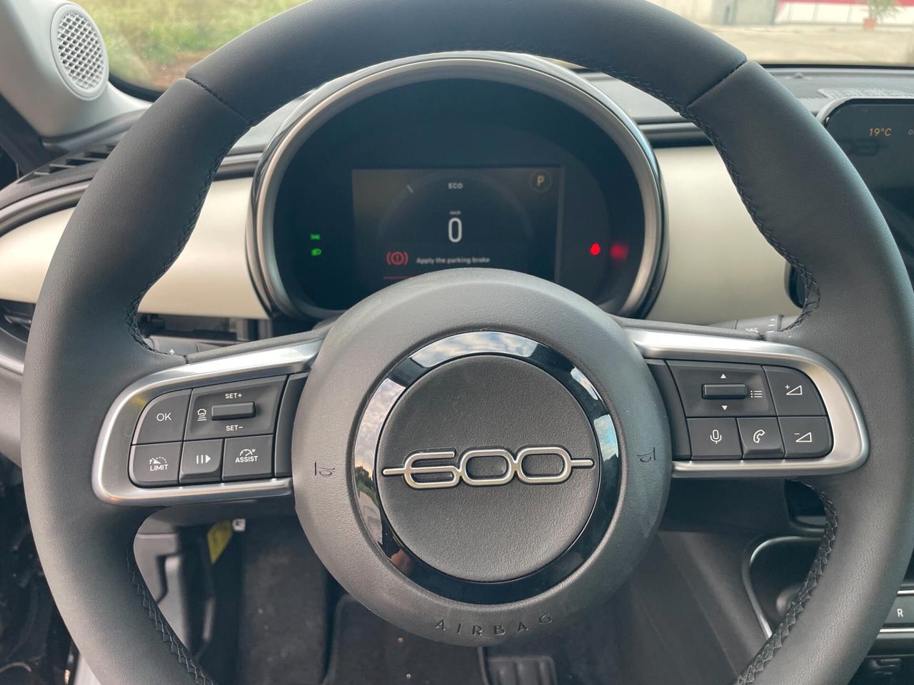 Fiat 600 Hybrid 110 CV DCT MHEV La Prima