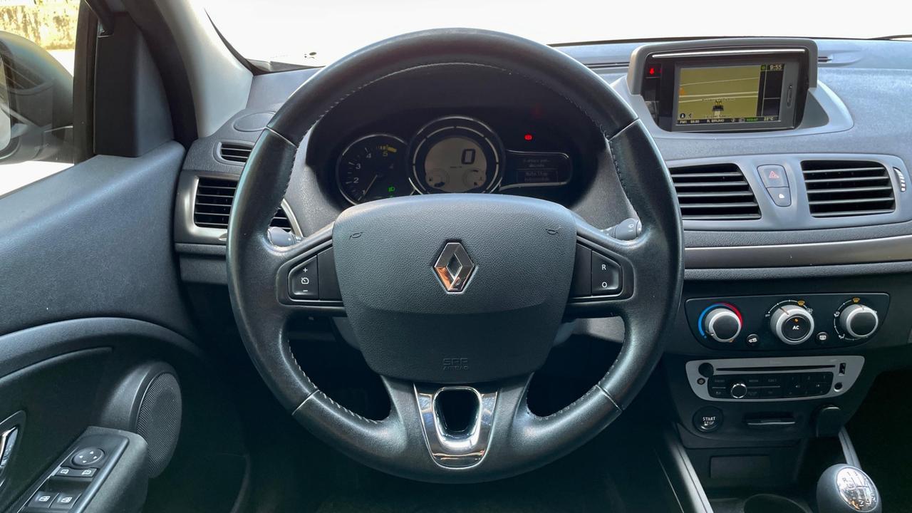 Renault Megane Mégane 1.5 dCi 110CV EDC SporTour Limited LED