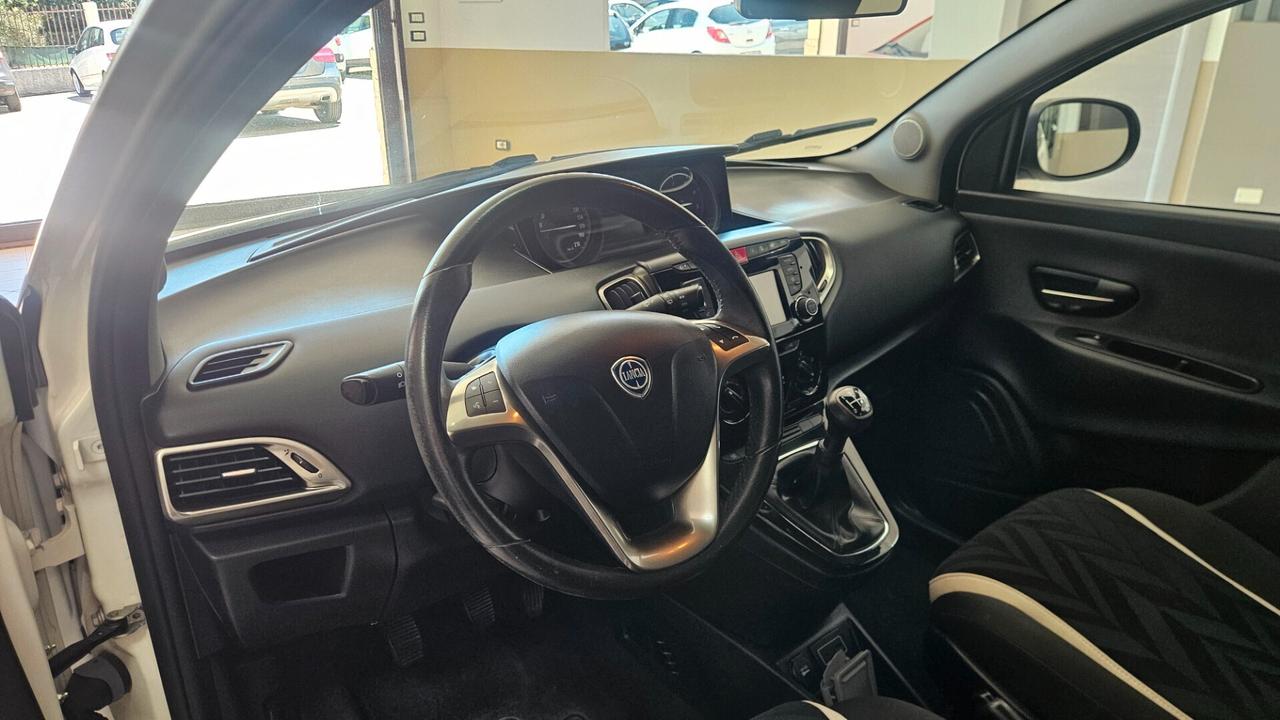 Lancia Ypsilon 1.3 MJT 16V 95 CV 5 porte S&S Platinum