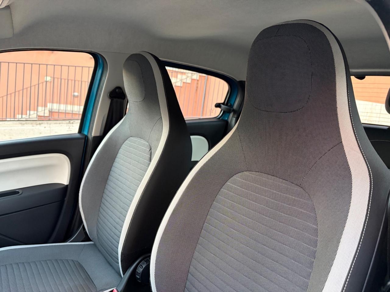 Renault Twingo 1.0 benz ideale per neopatentati