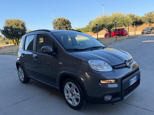 FIAT Panda 1.0 HYBRID CITY LIFE+CLIMATRONIC+SCHERMO+5POSTI
