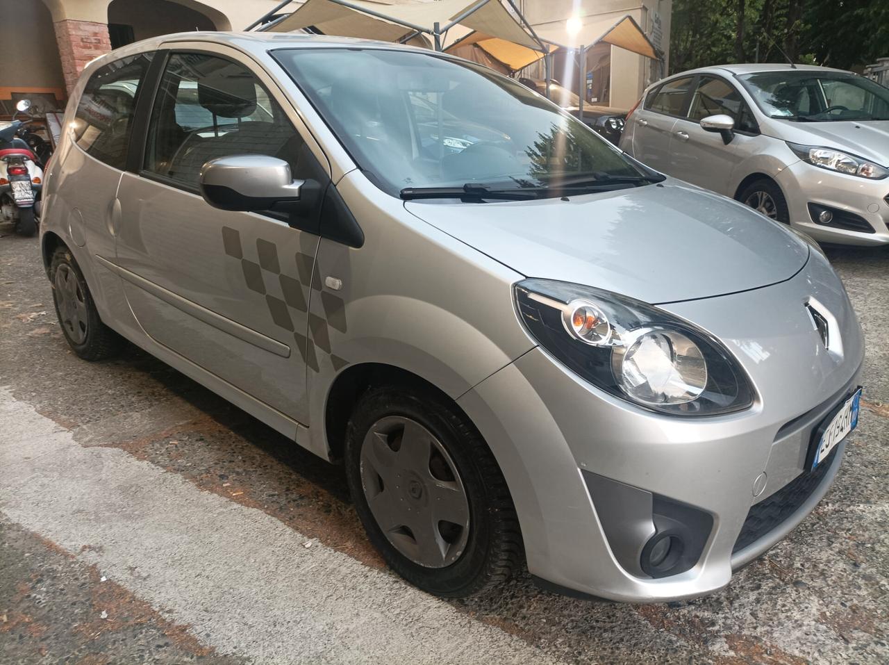 Renault Twingo BENZ/GPL 1.2 16V LEV Miss Sixty 2011