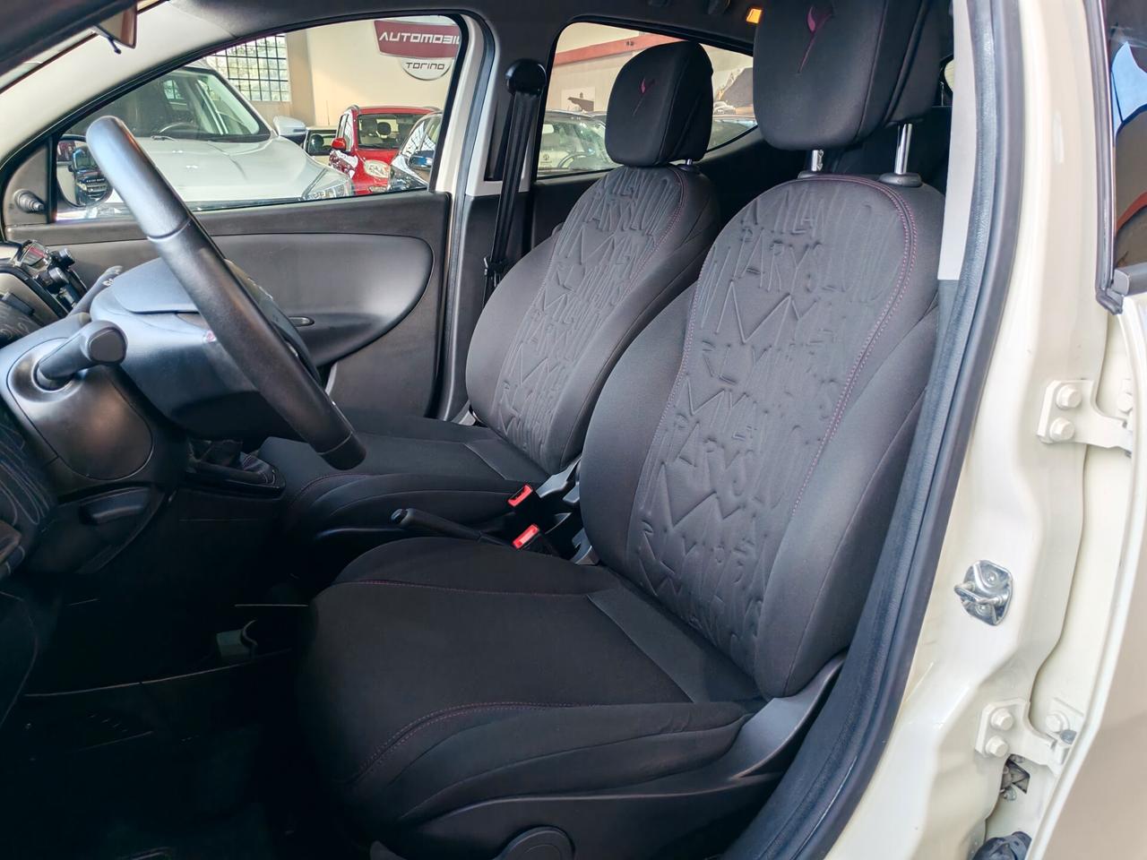 Lancia Ypsilon 1.2 69 cv Silver