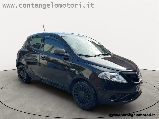 LANCIA Ypsilon 1.2 69 CV 5 porte S&S Black and Noir