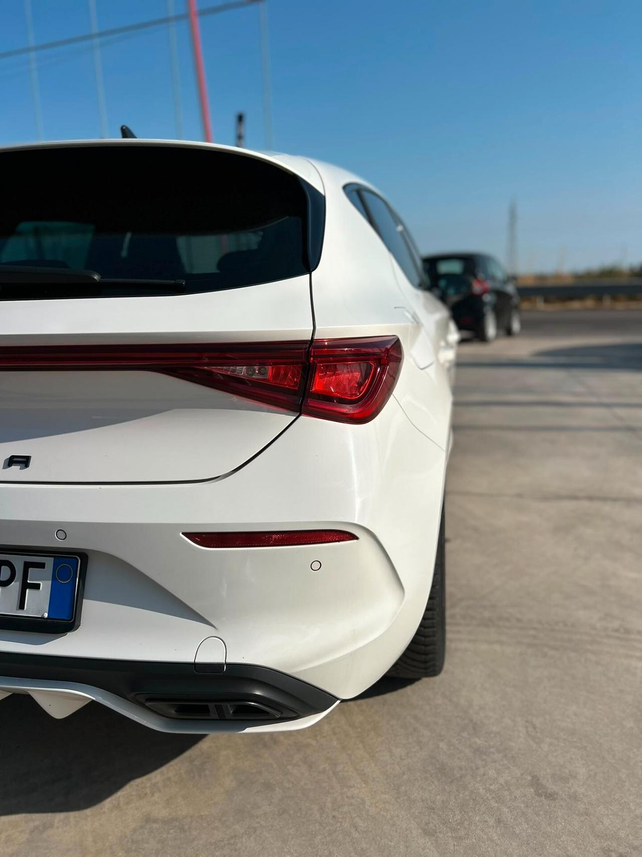 Cupra Leon 1.5 hybrid 150 CV