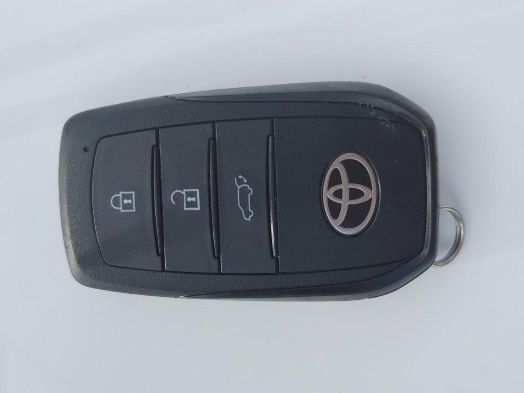 TOYOTA C-hr 2.0 phev lounge premiere fwd e-cvt del 2024