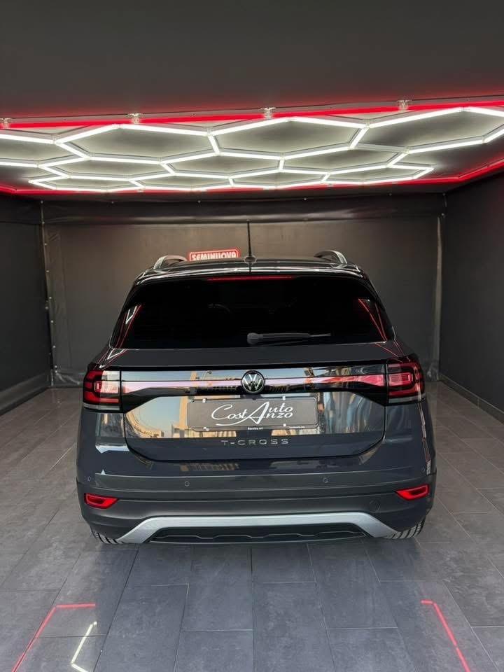 Volkswagen T-Cross 1.6 TDI 95 CV ADVANCED 2021