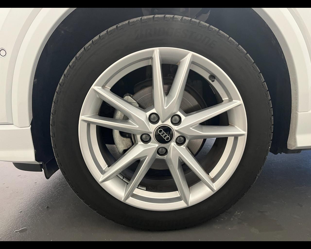 AUDI Q2 35 TFSI S-TRONIC S-LINE EDITION