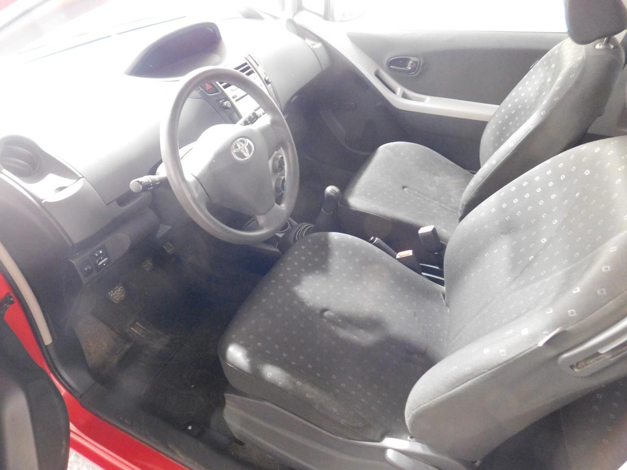 Toyota Yaris 1.0 3 porte