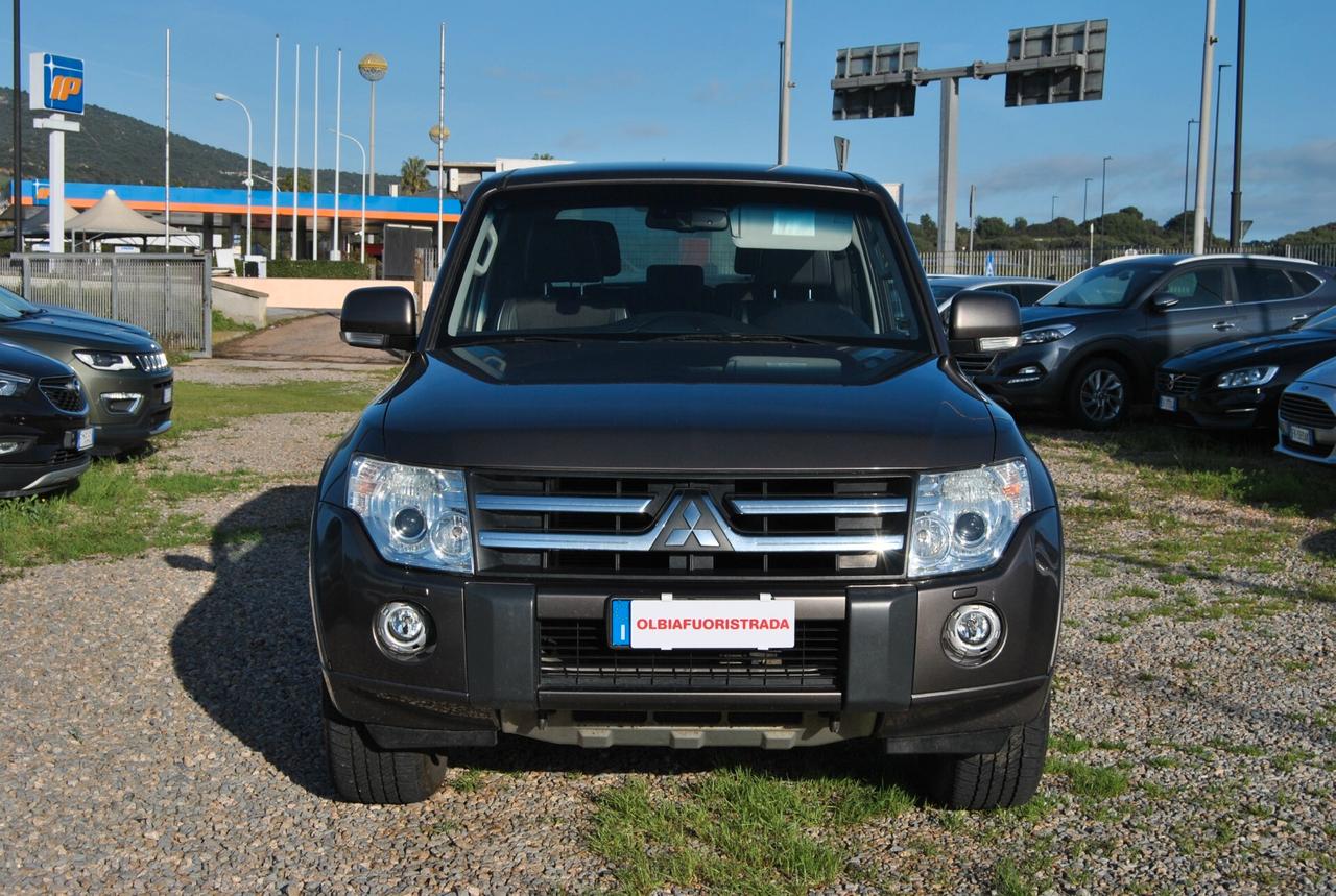 Mitsubishi Pajero 3.2 DI-D 16V 3p. Intense