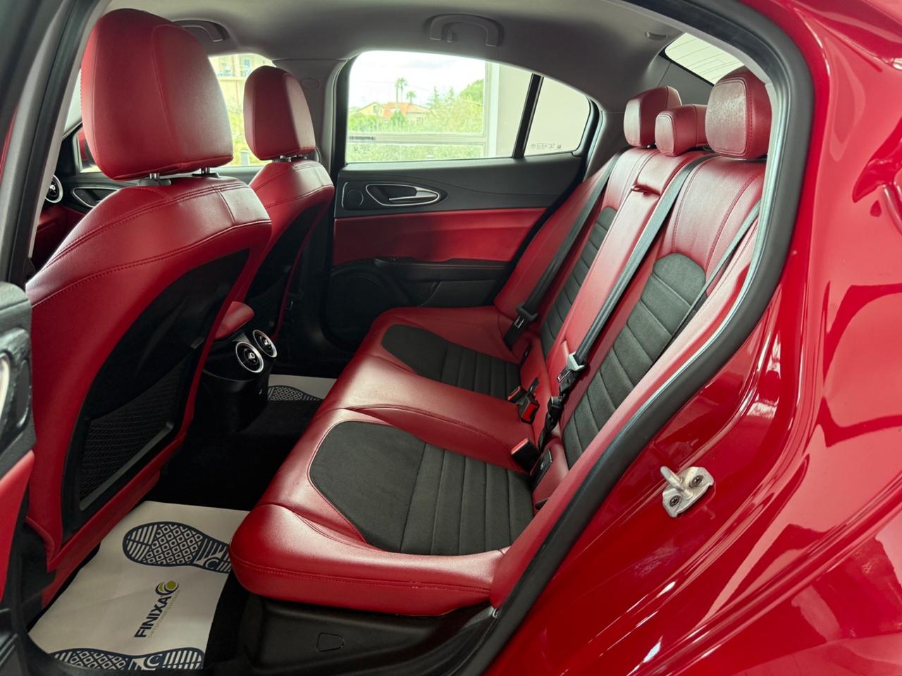 Alfa Romeo Giulia 2.2TurboD150cv ROSSO FERRARI+CARTIER2019