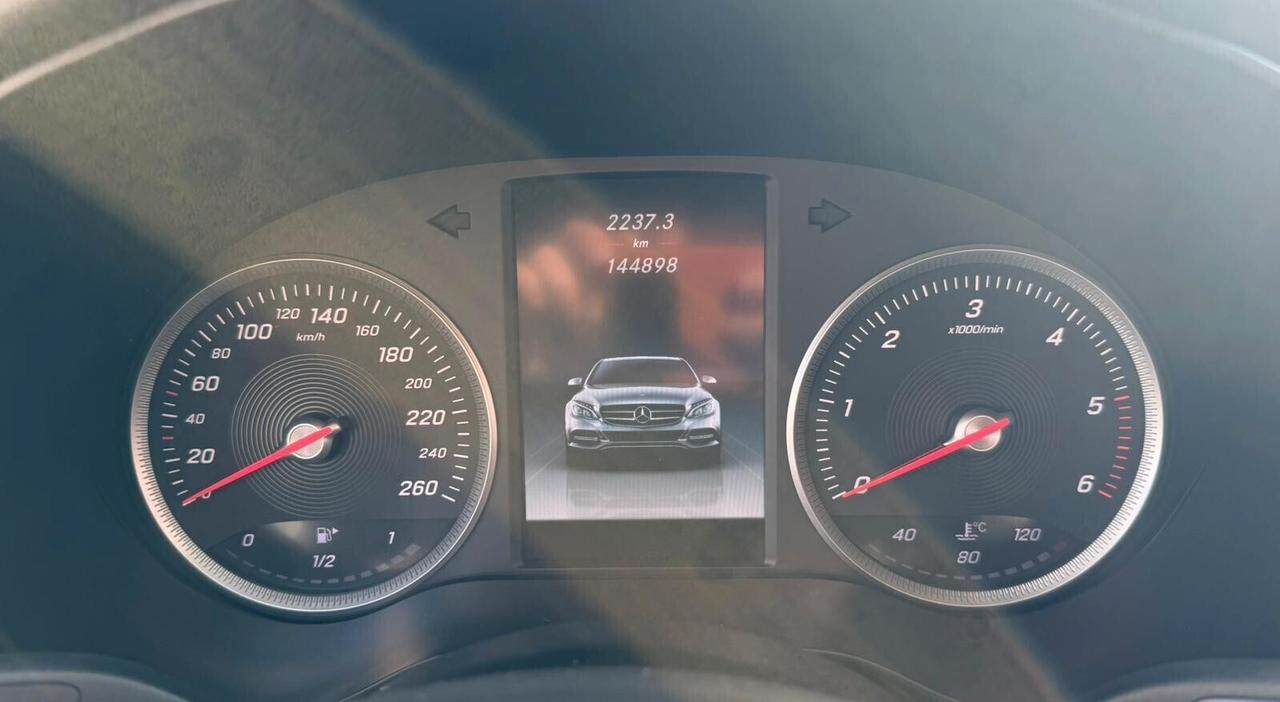 Mercedes-benz C 220d Automatic Exclusive