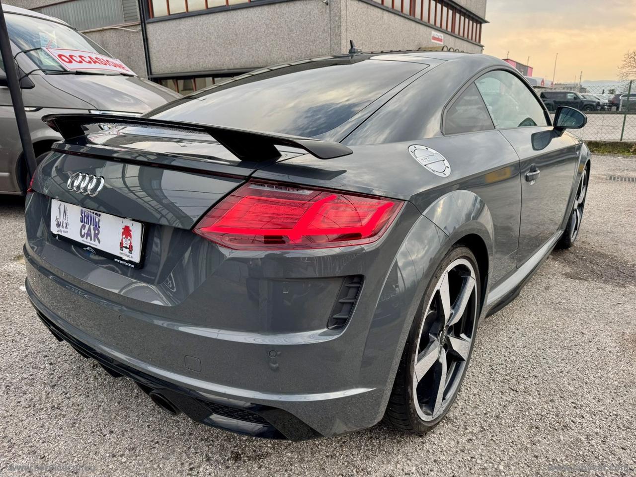 AUDI TT Coupé 40 TFSI S tr COMPETITION