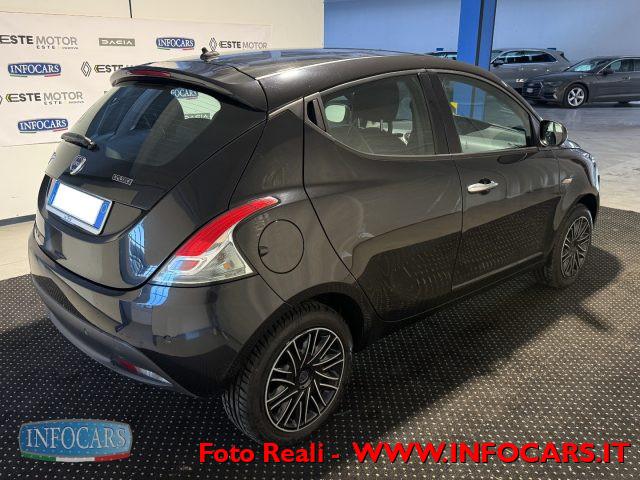 LANCIA Ypsilon 1.0 FireFly 70 CV Hybrid Gold - PROMO