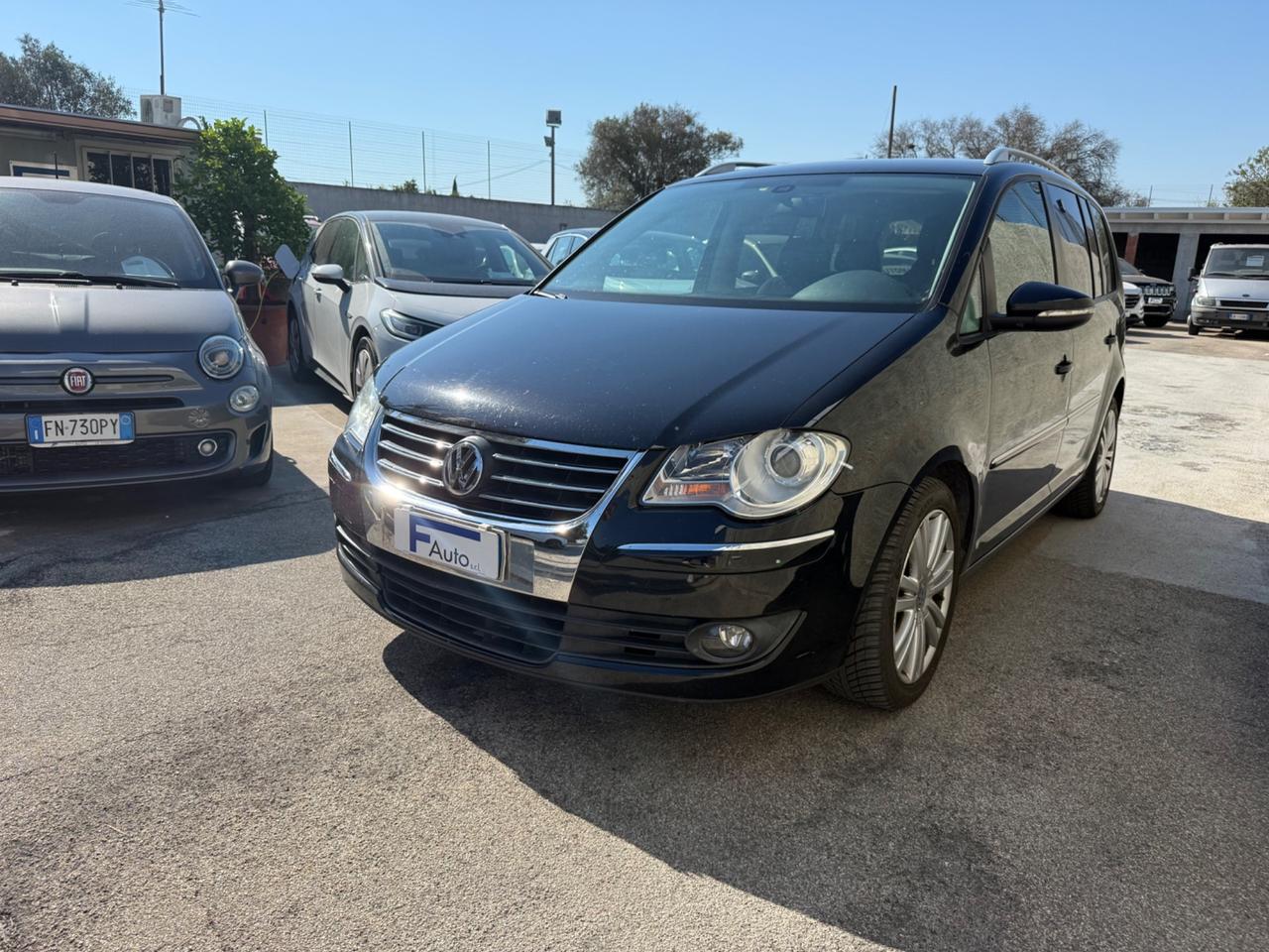 Volkswagen Touran 7 POSTI ,2.0 TDI 170CV DSG Highline,Cambio Automatico,Navigatore,Climatronic,ecc.