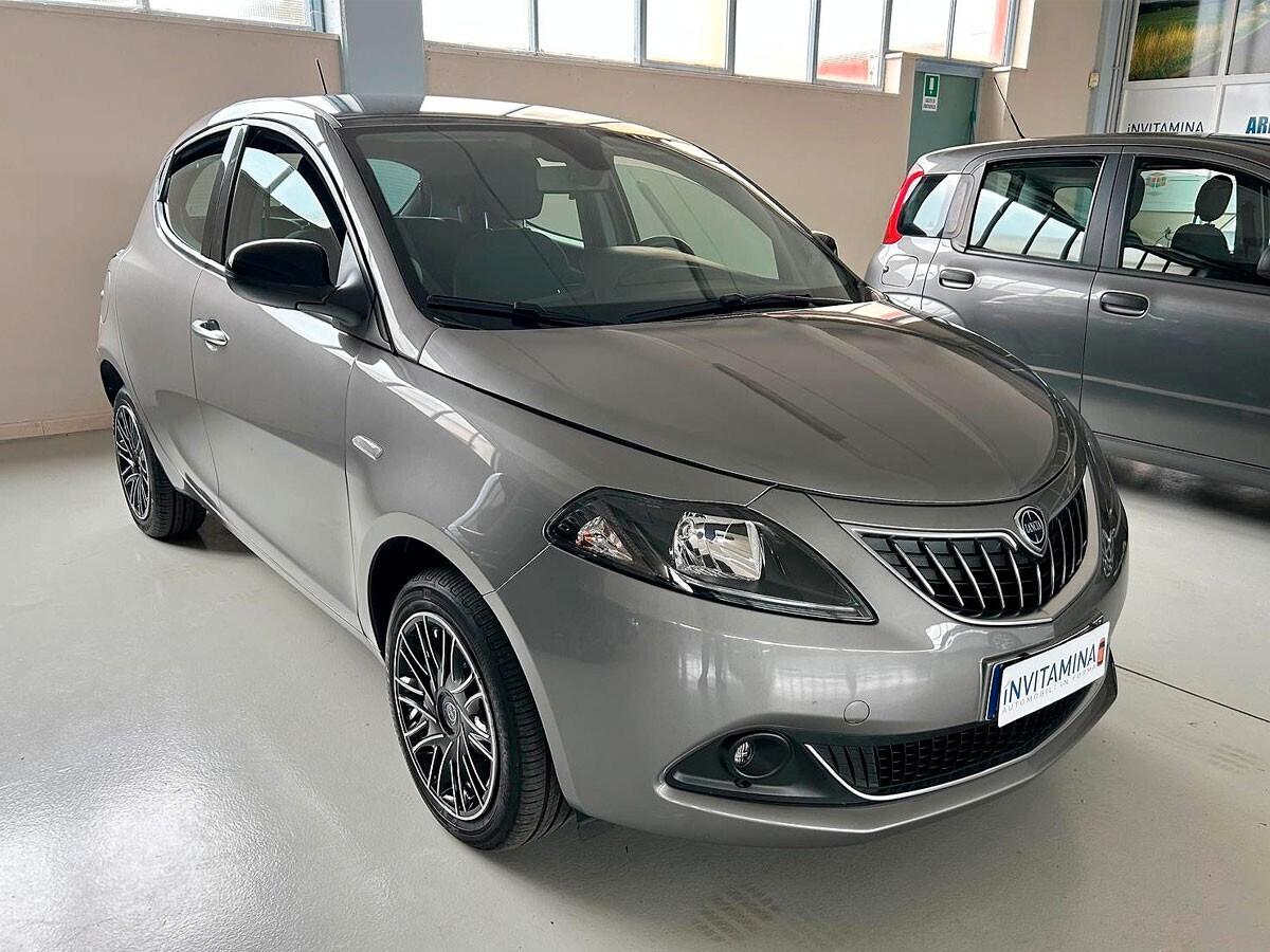 Lancia Ypsilon 1.0 FireFly 5 porte S&S Hybrid Ecochic Gold