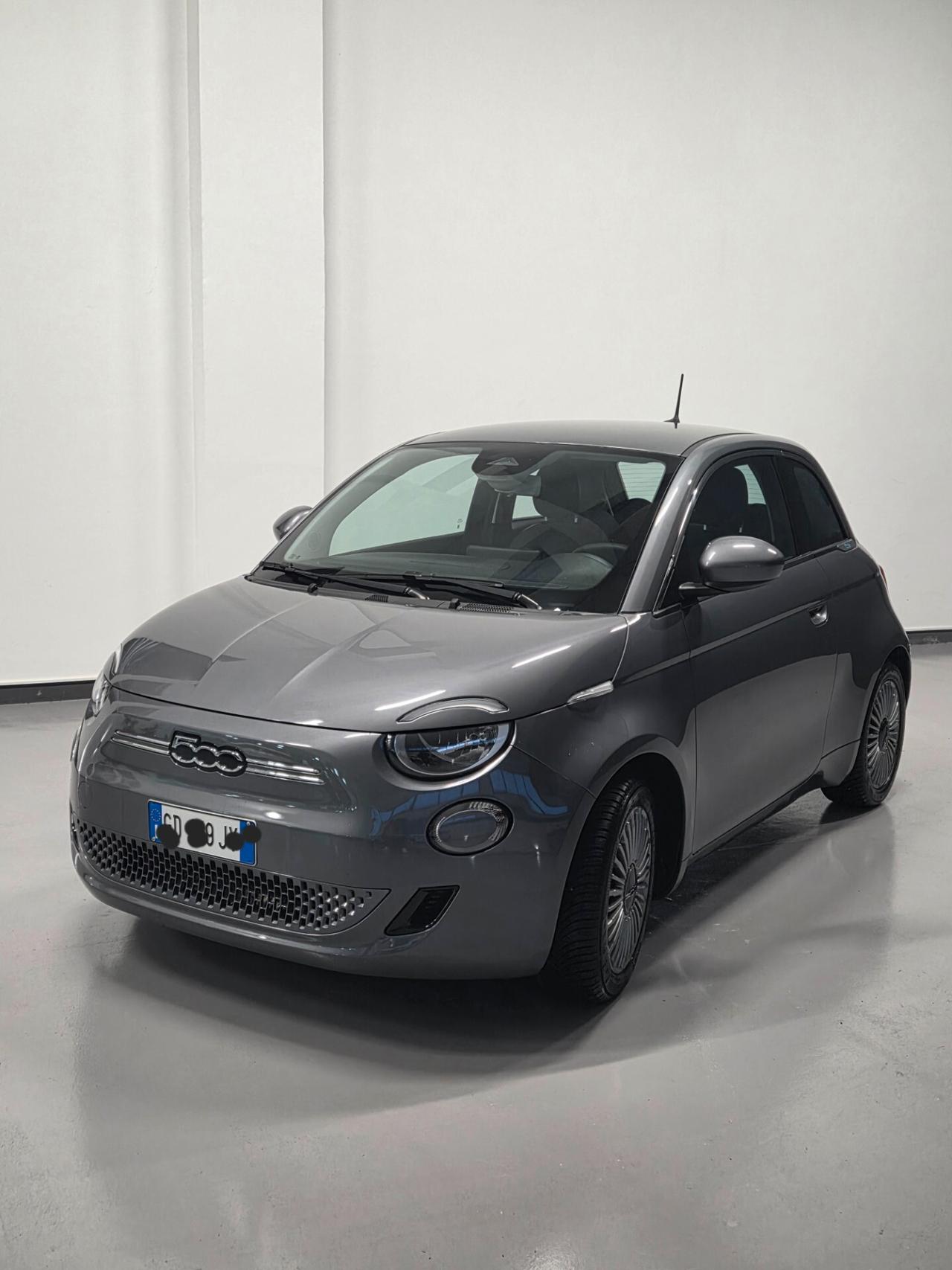 Fiat 500 500e Berlina 42 kWh icon