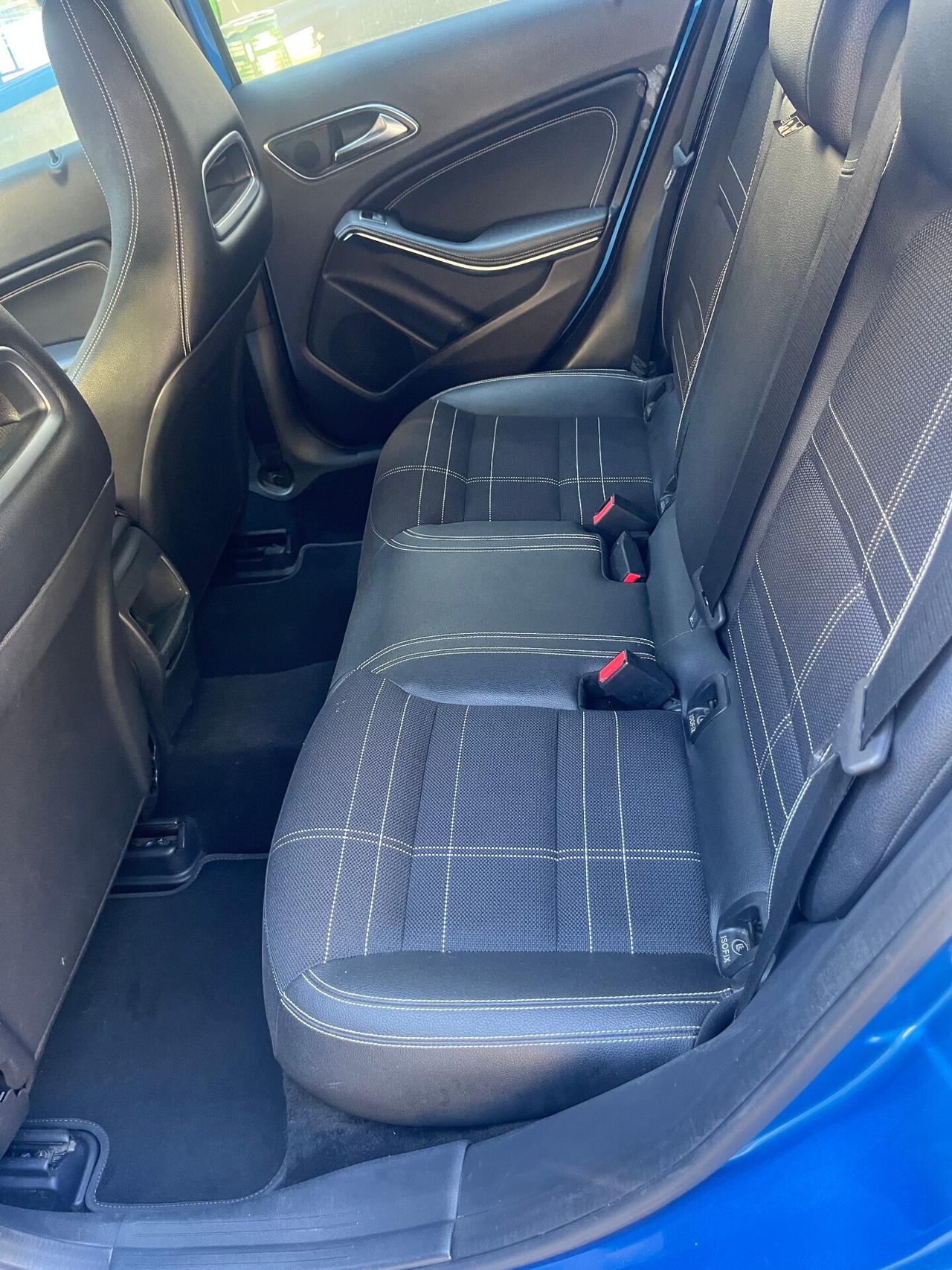 MERCEDES-BENZ A 180 D - AUTOMATIC PREMIUM CAMBIO AUTOMATICO