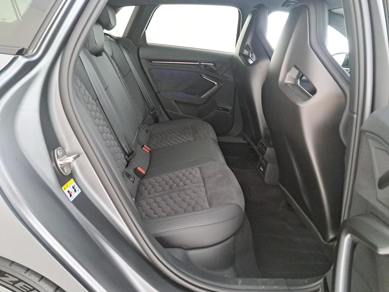 Audi RS3 sportback 2.5 tfsi launch edition daytona quattro s-tronic