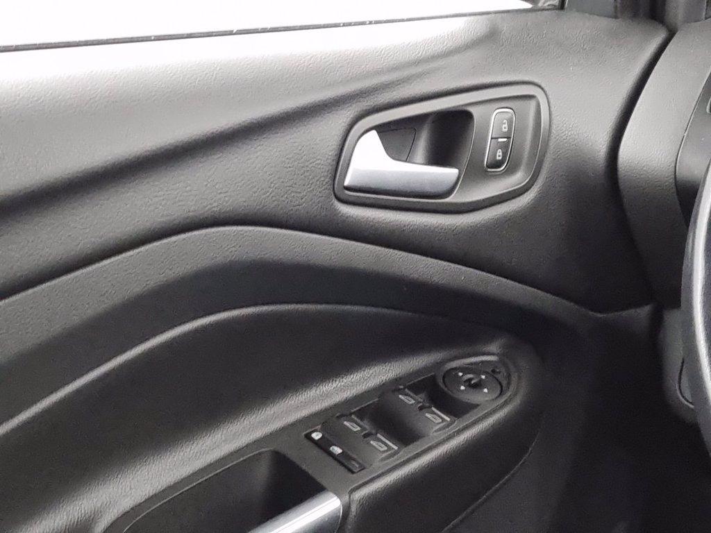 FORD Kuga 1.5 tdci st-line s&s 2wd 120cv my18 del 2018