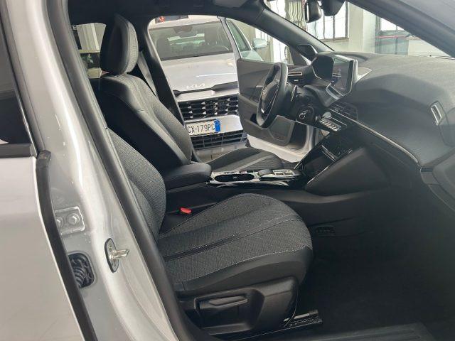 PEUGEOT 2008 Hybrid 145 e-DCS6 Allure