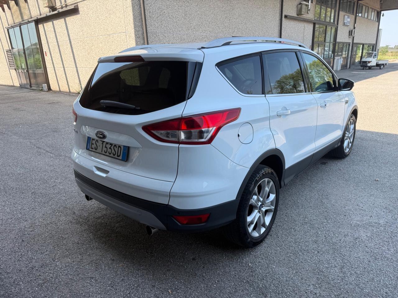 Ford Kuga 2.0 TDCI 140 CV 4WD Titanium