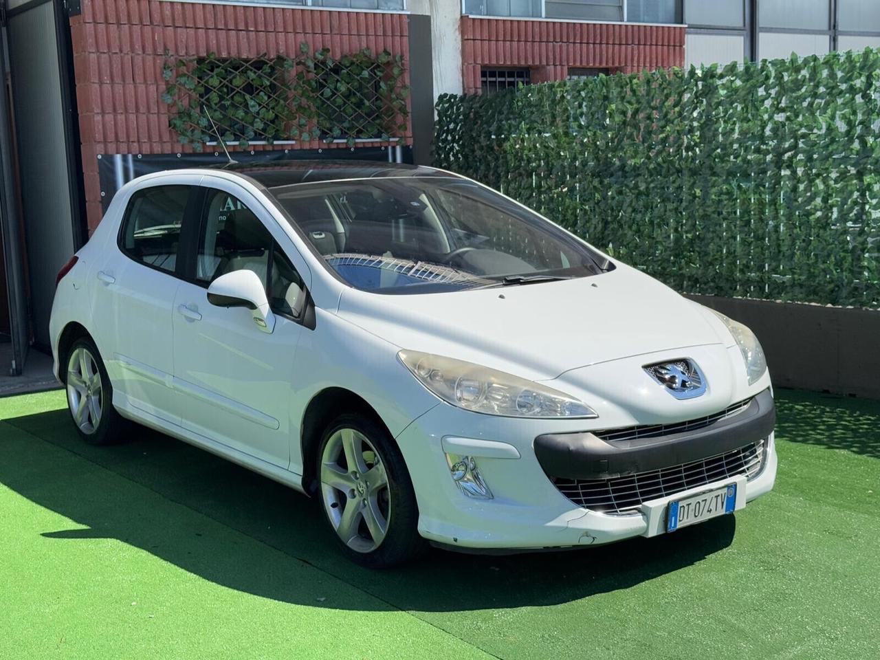 Peugeot 308 1.6 HDi 110CV 5p. Féline (6 Marce)