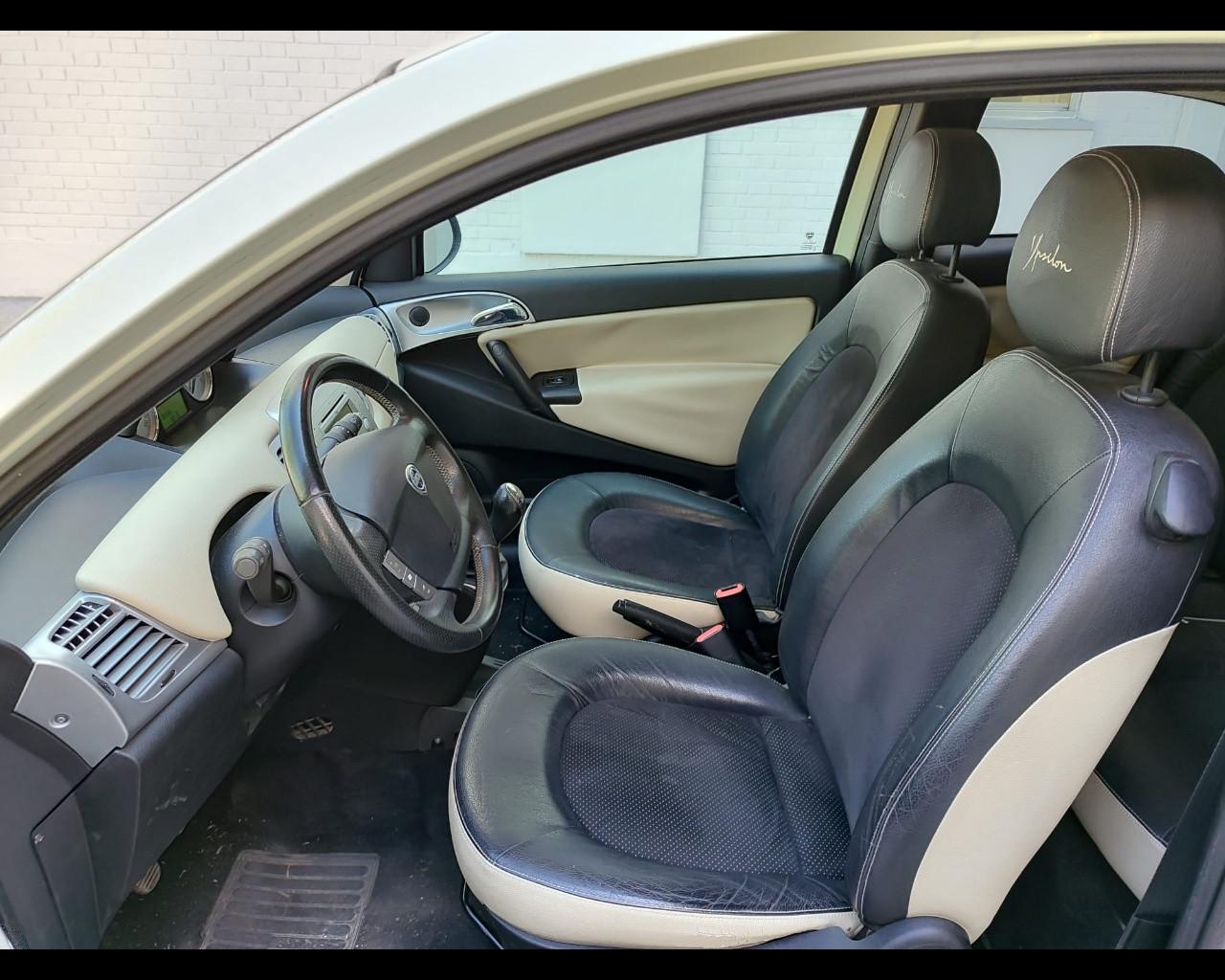 LANCIA Ypsilon 2ª serie - Ypsilon 1.3 MJT 75 CV Platino