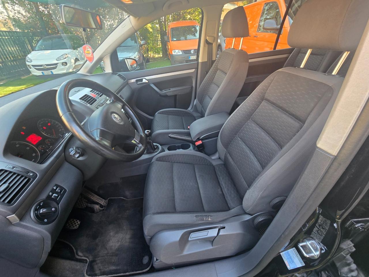 Volkswagen Touran 1.9 TDI 105CV 7POSTI -2009