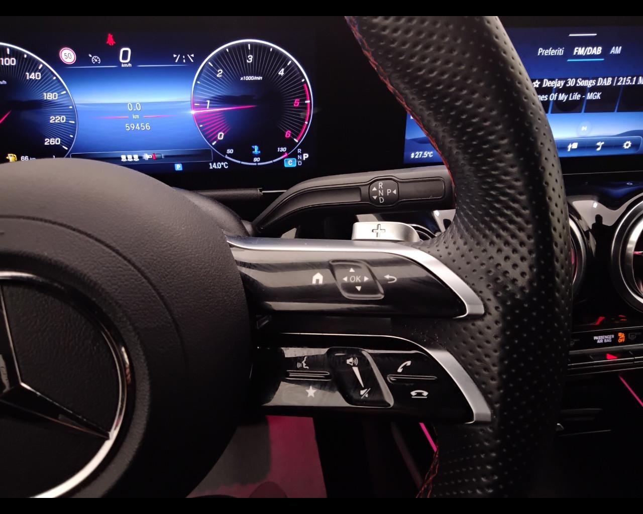 Mercedes-Benz Classe B - W247 2023 - B 180 d AMG Line Advanced Plus auto