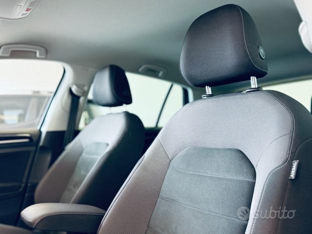 VOLKSWAGEN Golf 1.5 TSI 150 CV - Highline R-Line