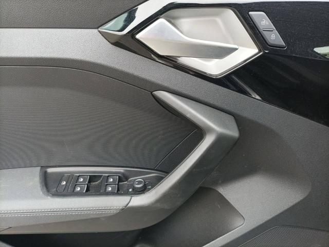 AUDI A1 SPB 30 TFSI Identity Black
