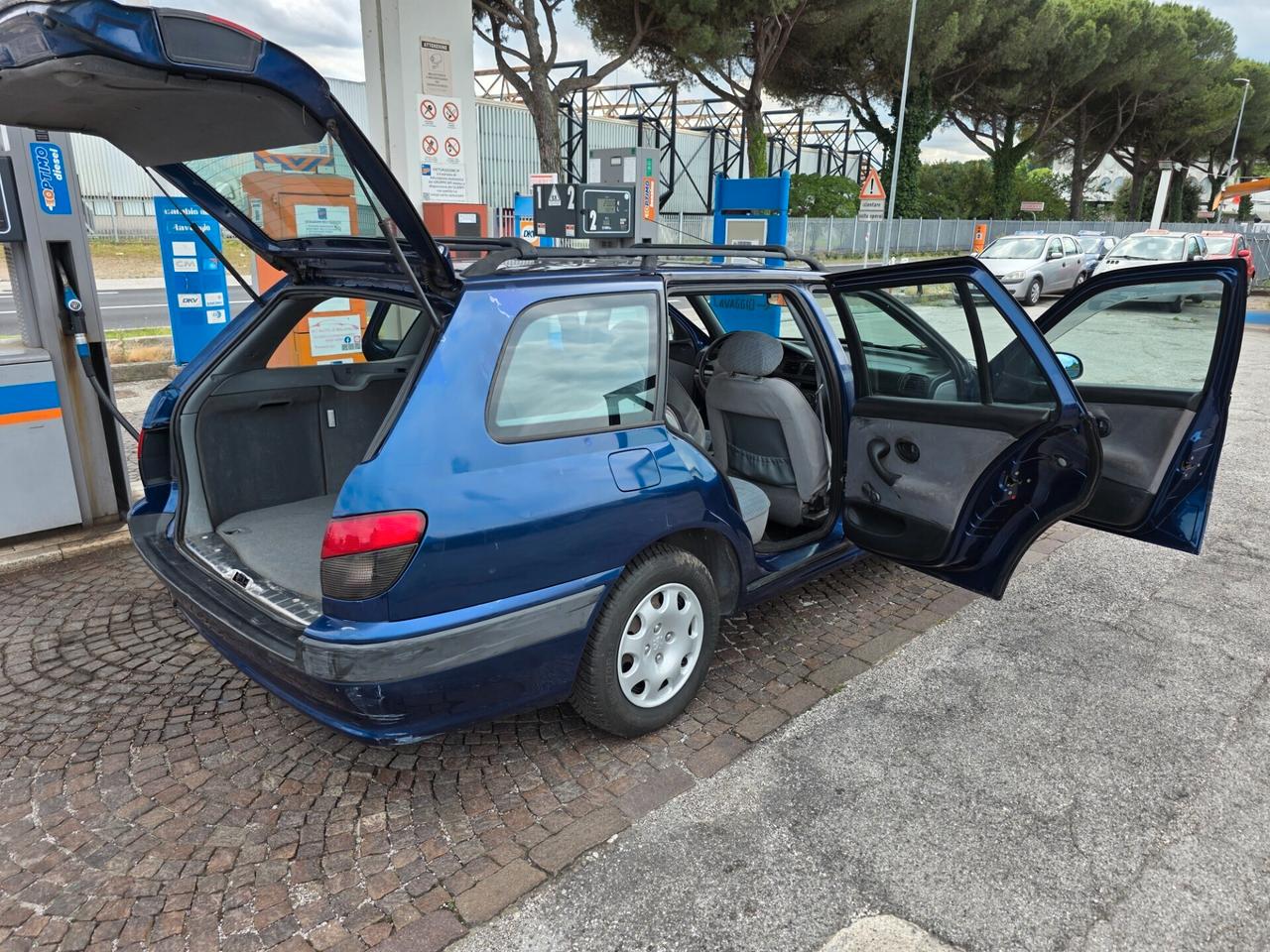 Peugeot 406 1.8i 16V cat S.W. con 127.000km Neopatentati ok