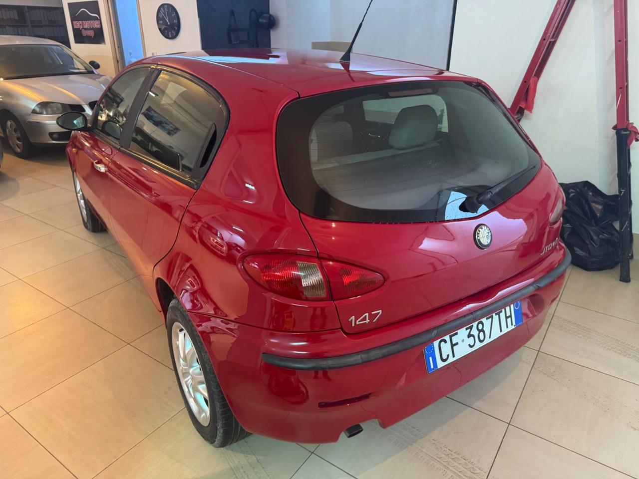 Alfa Romeo 147 1.9 JTD 16V cat 5 porte Distinctive
