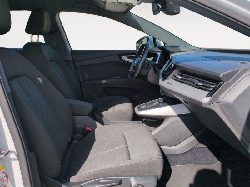 Audi Q4 e-tron Q4 40 e-tron Business Advanced