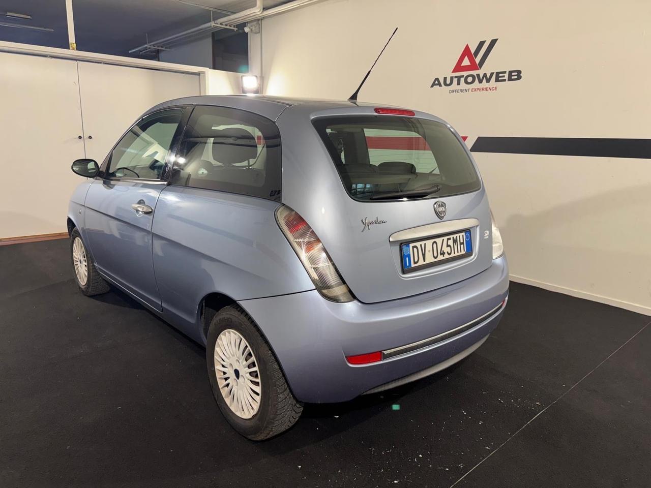 Lancia Ypsilon 1.2 Argento