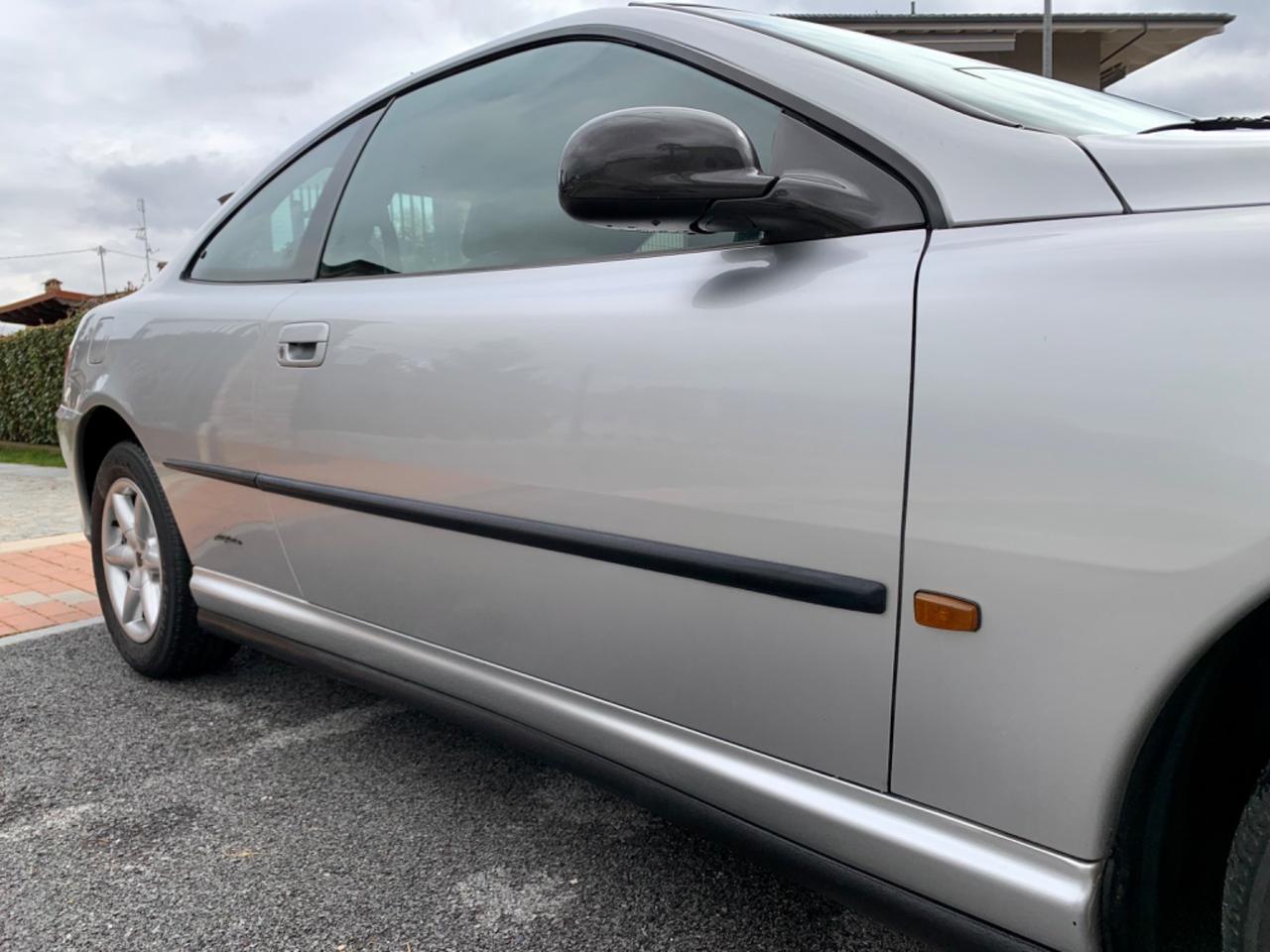 Peugeot 406 2.0i 16V Coupé