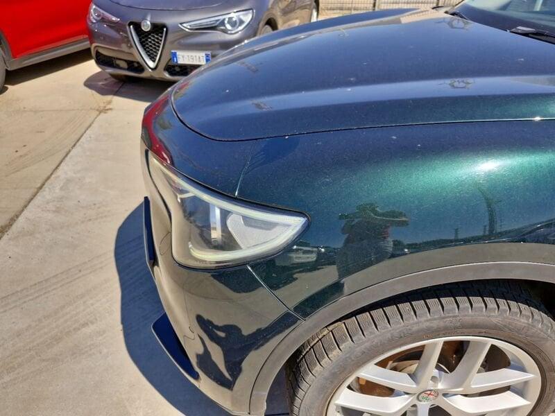 Alfa Romeo Stelvio 2017 2.2 t Business Q4 210cv auto my19