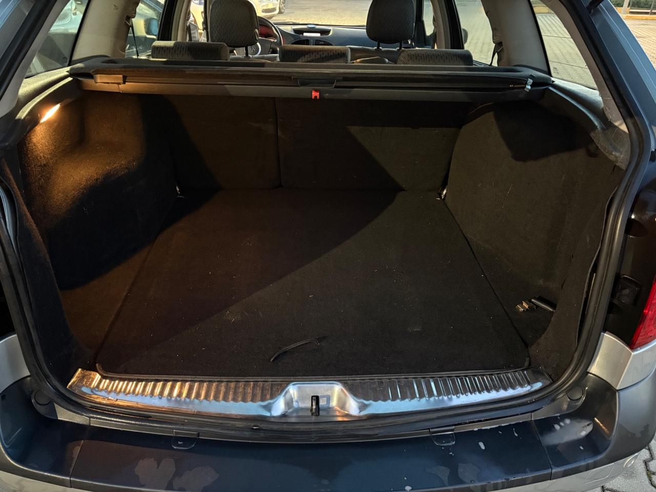 Renault Laguna 2.0 16V SporTour