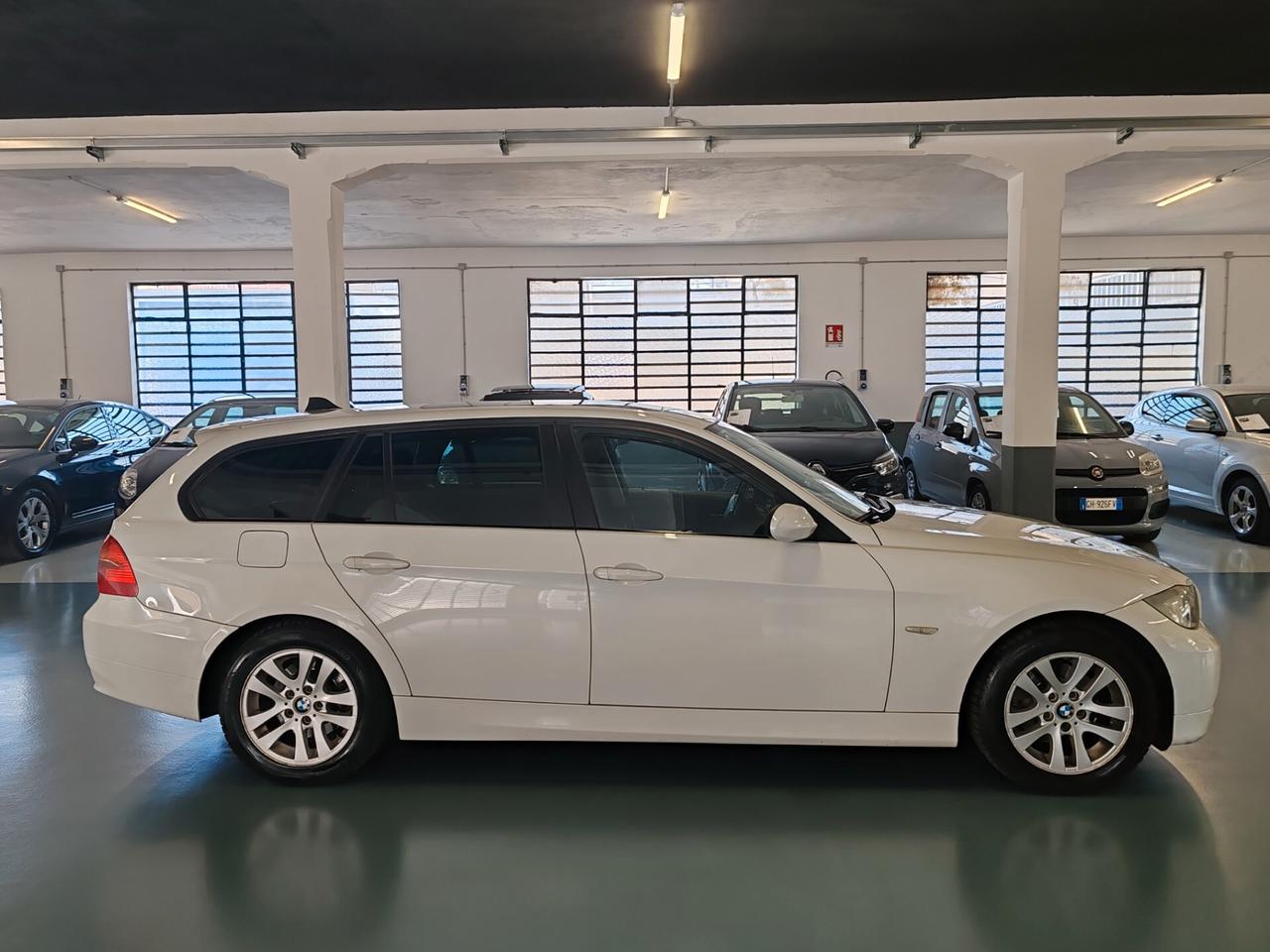 Bmw 320 320d cat Touring Attiva