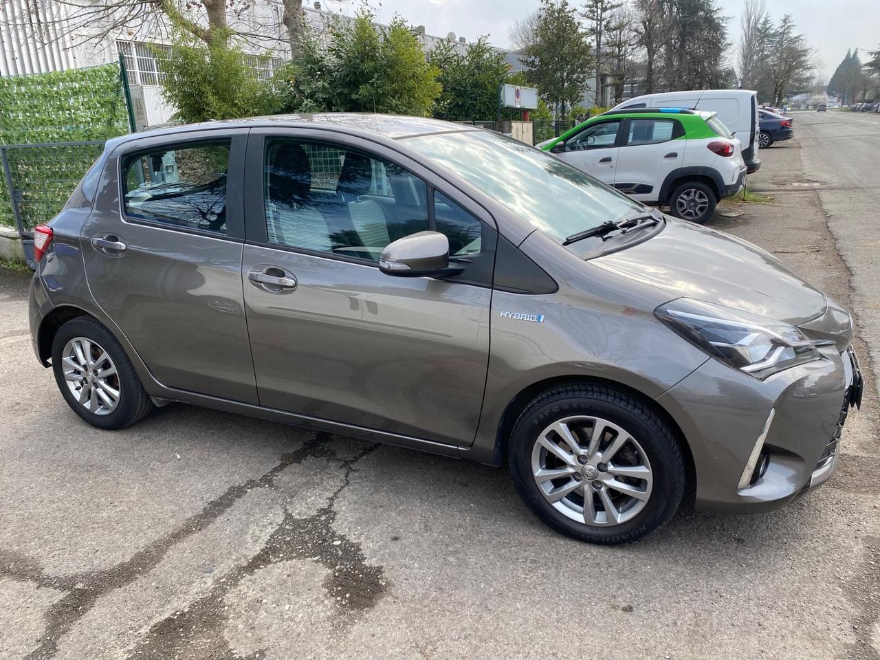 Toyota Yaris 1.5 Hybrid 5 porte Active