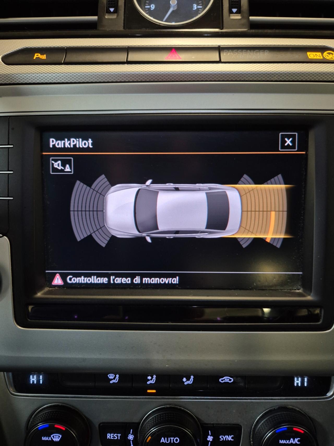 Volkswagen Passat 1.6 TDI DSG Comfortline BlueMotion Technology