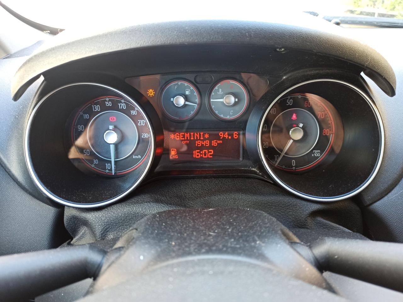 Fiat Punto 1.4 8V 5 porte Natural Power Lounge