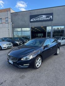 VOLVO V60 D6 Twin Engine Geartronic Momentum