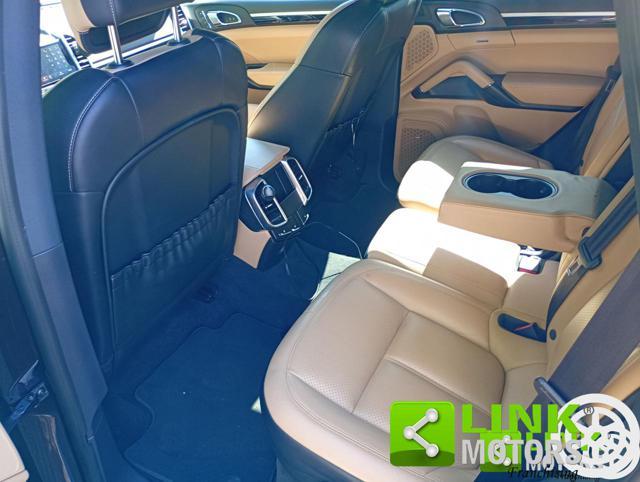 PORSCHE Cayenne 3.0 V6 tdi Platinum Edition 245cv tiptronic