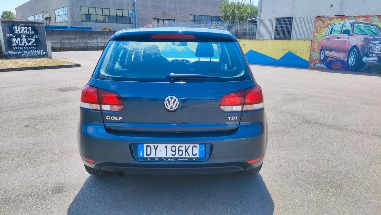 Volkswagen Golf VI 1.6 TDI DPF 5p. Highline NEOPATENTATI - 2010